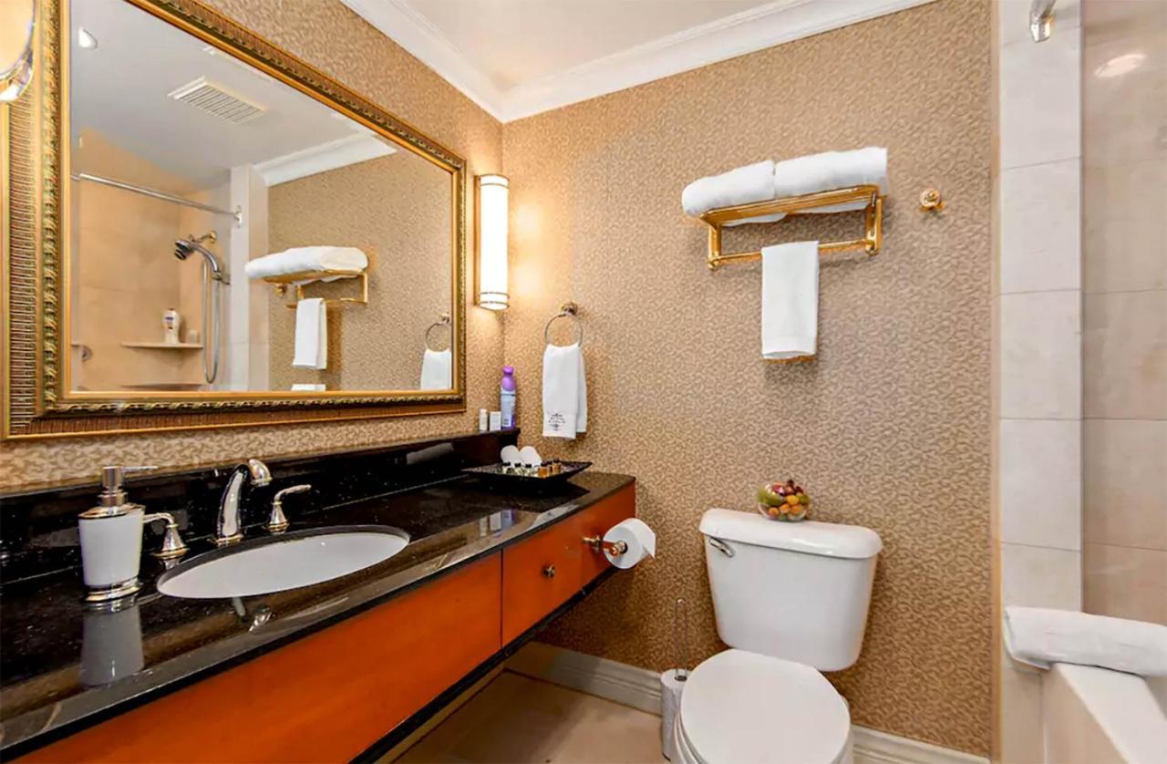 Boutique Suites - แวนคูเวอร์ ภายนอก รูปภาพ